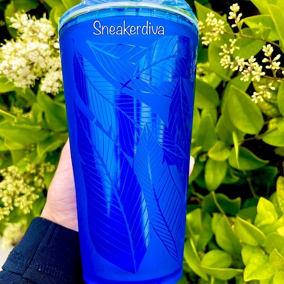 Starbucks coffee cup - Picture 2 of 12